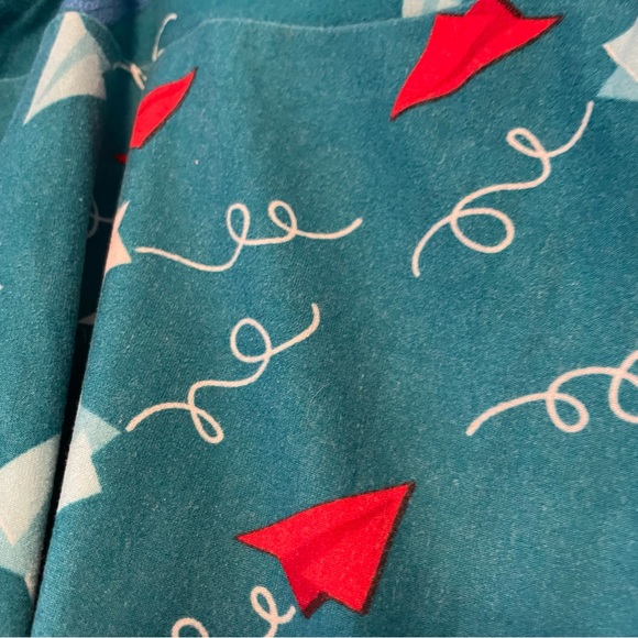 ✨✨$5 Closet Clean Out! ✨✨ - Picture 5 of 6